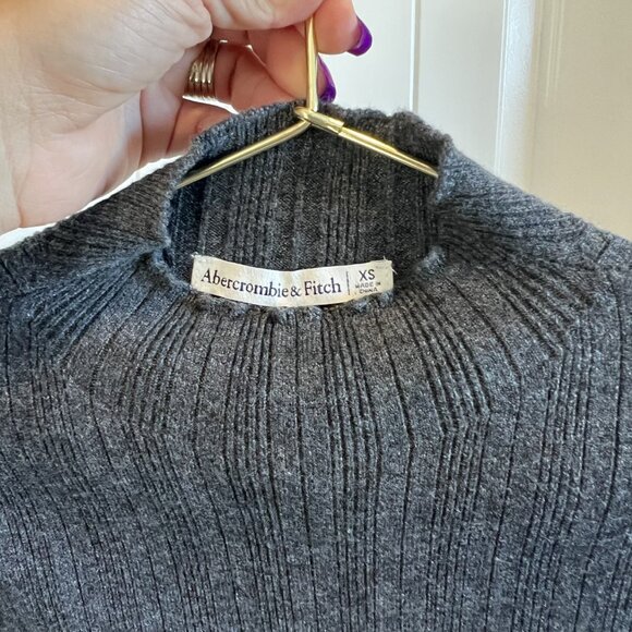 Abercrombie & Fitch Size XS Long sleeve mini dress - Picture 3 of 3